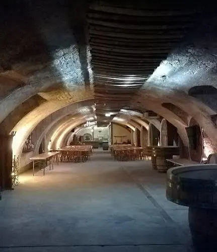 מלון Restaurant Hambacher Winzer