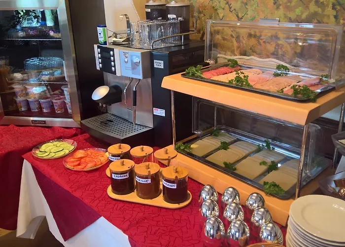 Restaurant Hambacher Winzer Hotel 3*